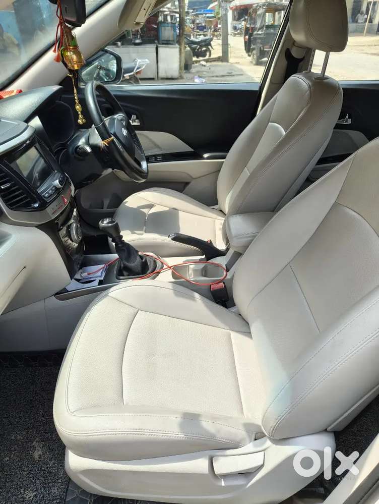 Mahindra Xuv300 2021 Petrol Well Maintained