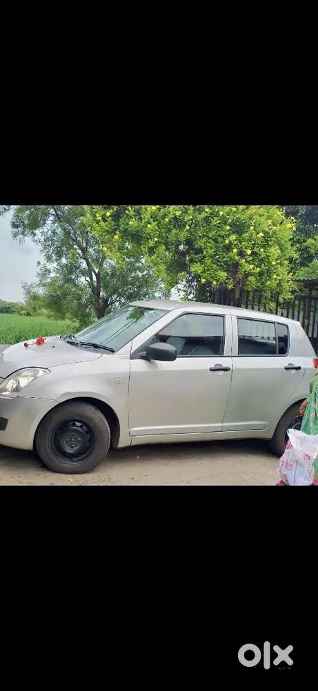 Maruti Suzuki Swift 2010 Hybrid New Tyre