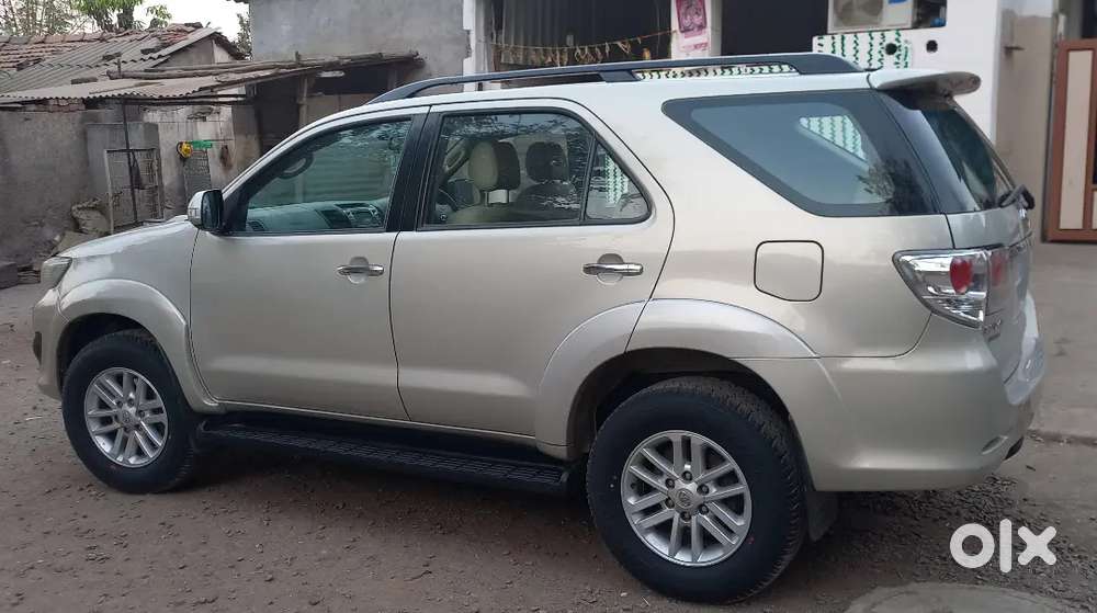 Toyota Fortuner 2012 Diesel 190000 Km Driven