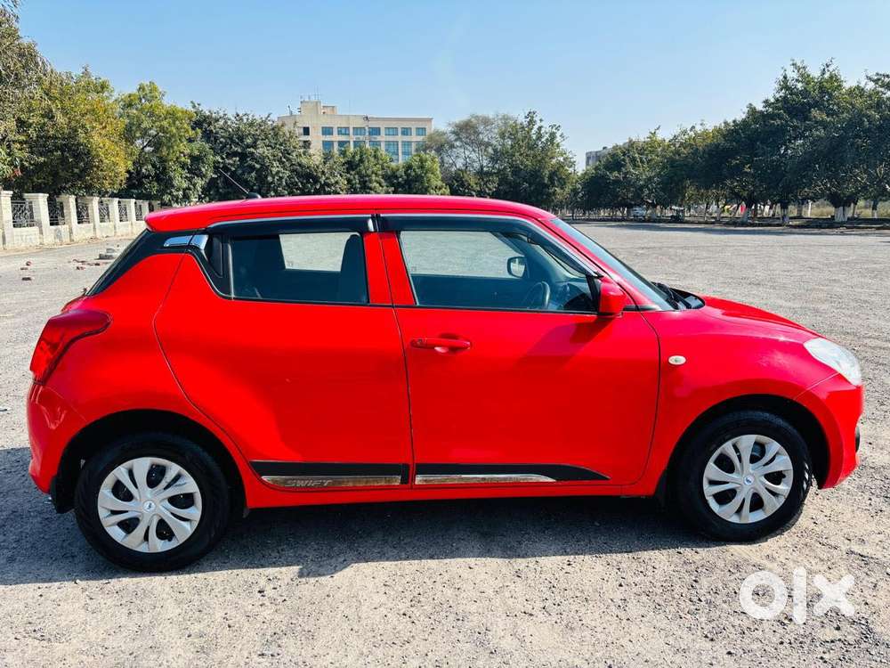 Maruti Suzuki Swift Vvt Lxi, 2022, Petrol