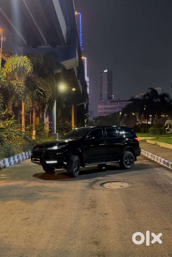 Toyota Fortuner Petrol 2021