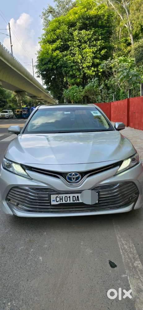 Toyota Camry Hybrid, 2019, Petrol