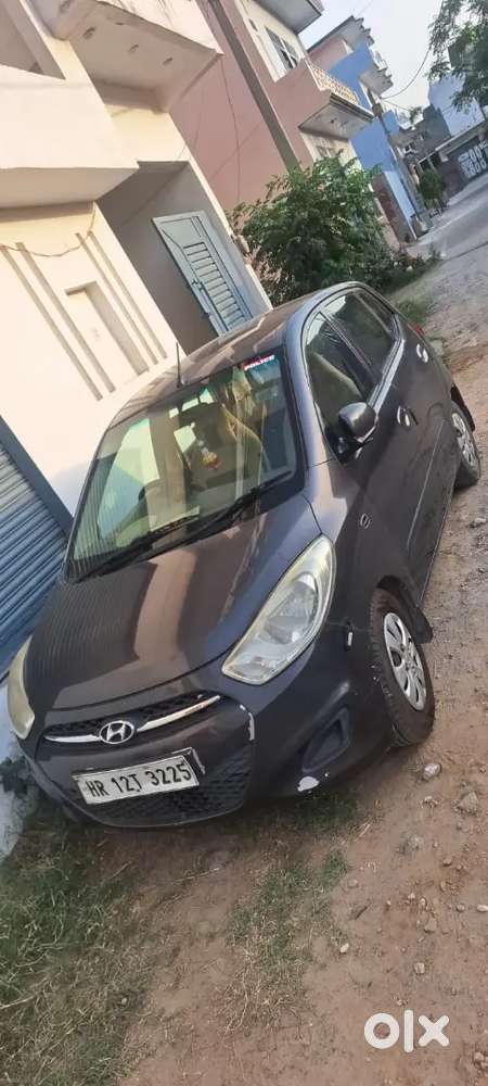 Hyundai I10 Magna Petrol 2014 Alag Se Cng Fited Hai