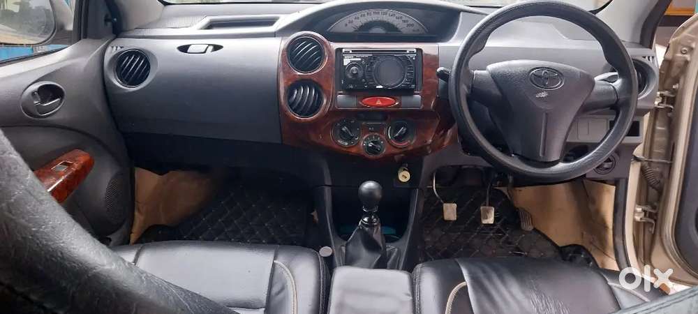Toyota Etios 2012  Diesel 136000 Km Driven (dh Re Registration )