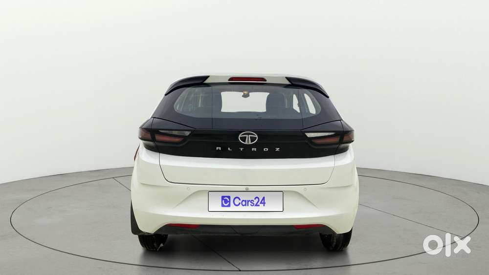 Tata Altroz 1.2 Xe, 2021, Petrol