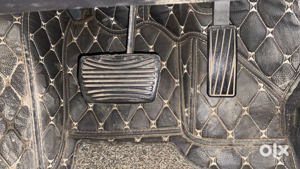 Mahindra Xuv700 2.0 Ax 5 Petrol At Str, 2022, Petrol