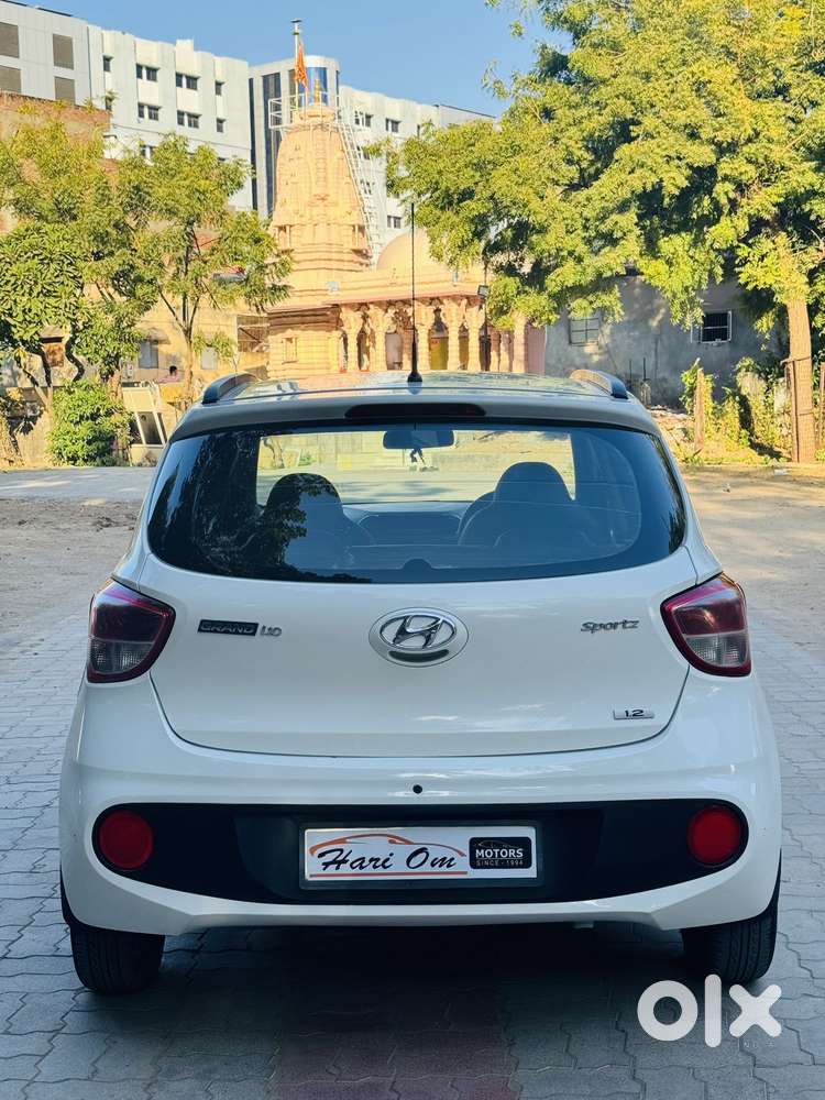 Hyundai Grand I10 Sportz, 2017, Petrol