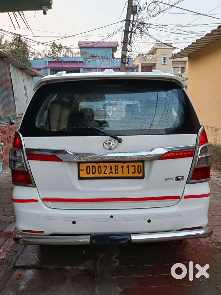 Toyota Innova 2.5 G (diesel) 8 Seater Bs Iv, 2016, Diesel