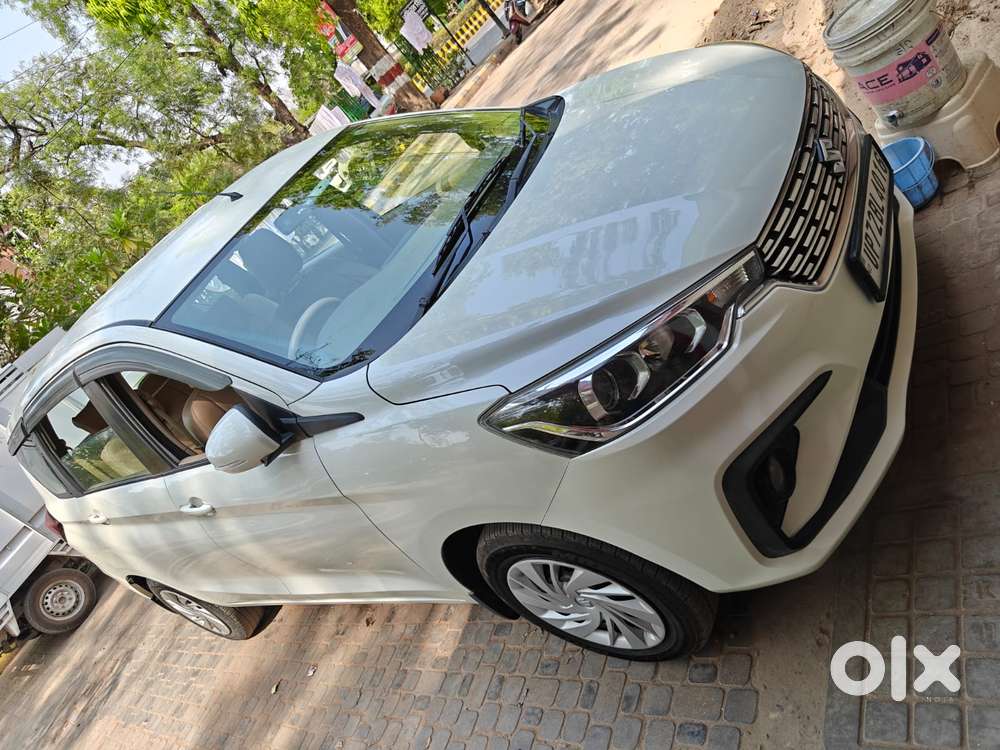 Maruti Suzuki Ertiga Vxi At Petrol, 2021