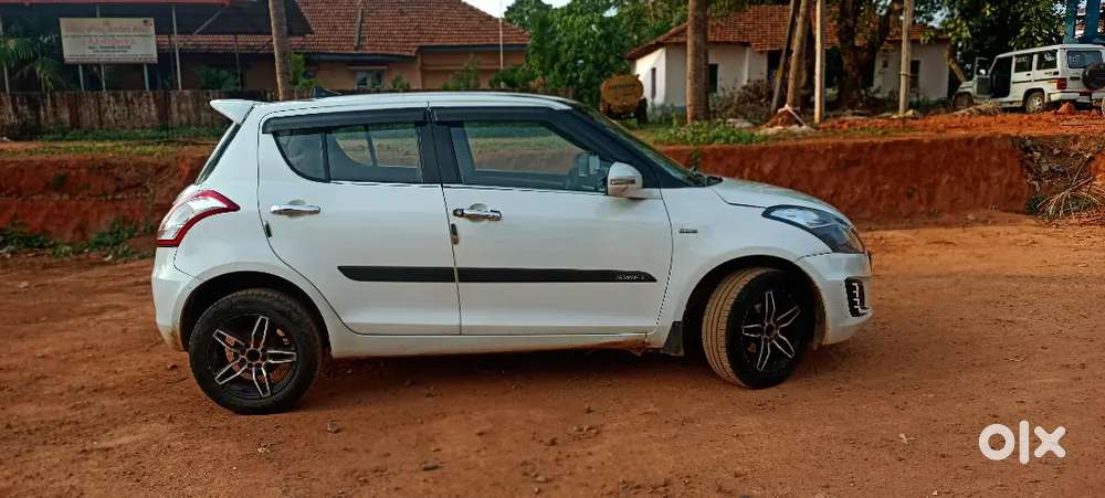 Maruti Suzuki Swift 2017 Diesel 163582 Km Driven