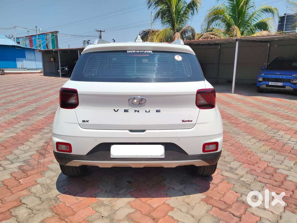 Hyundai Venue, 2021, Petrol