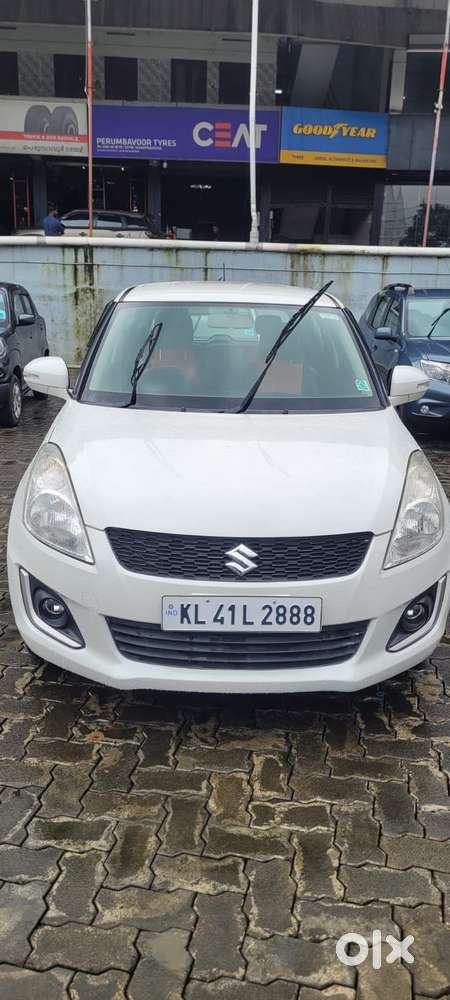 Maruti Suzuki Swift Vxi Optional, 2016, Petrol