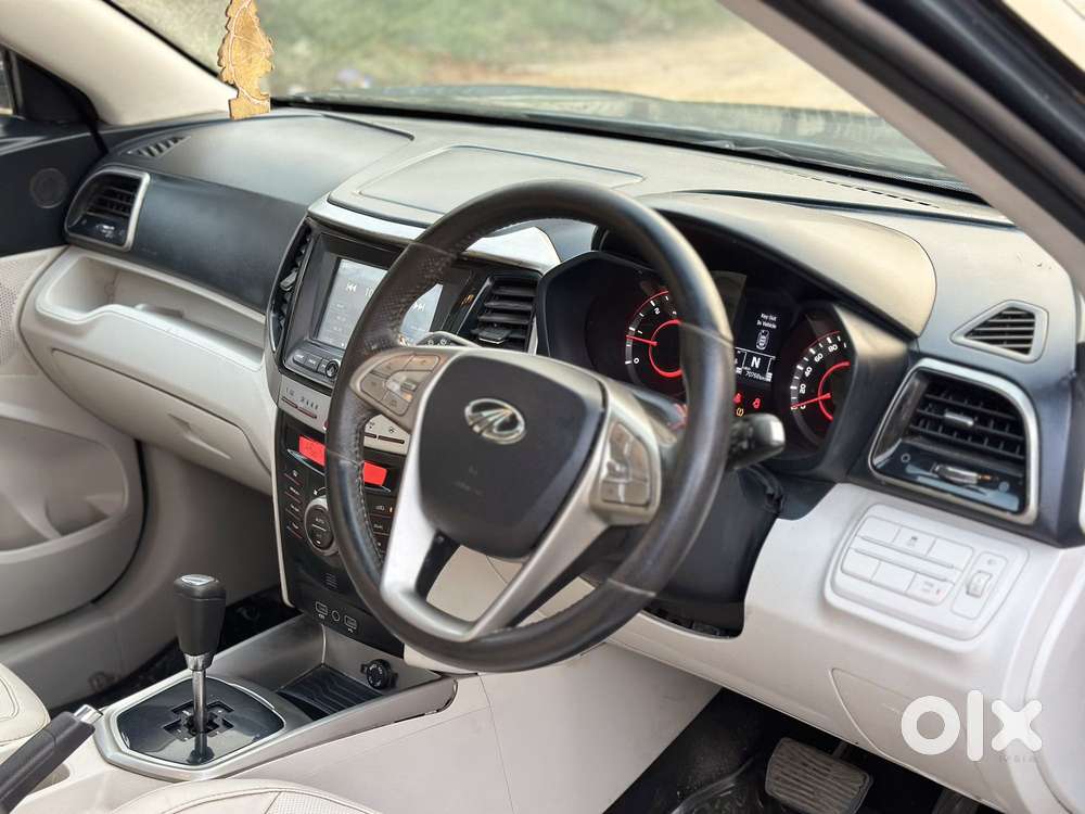 Mahindra Xuv300 W8 (o) 1.5 Diesel Amt Dual Tone, 2020, Diesel