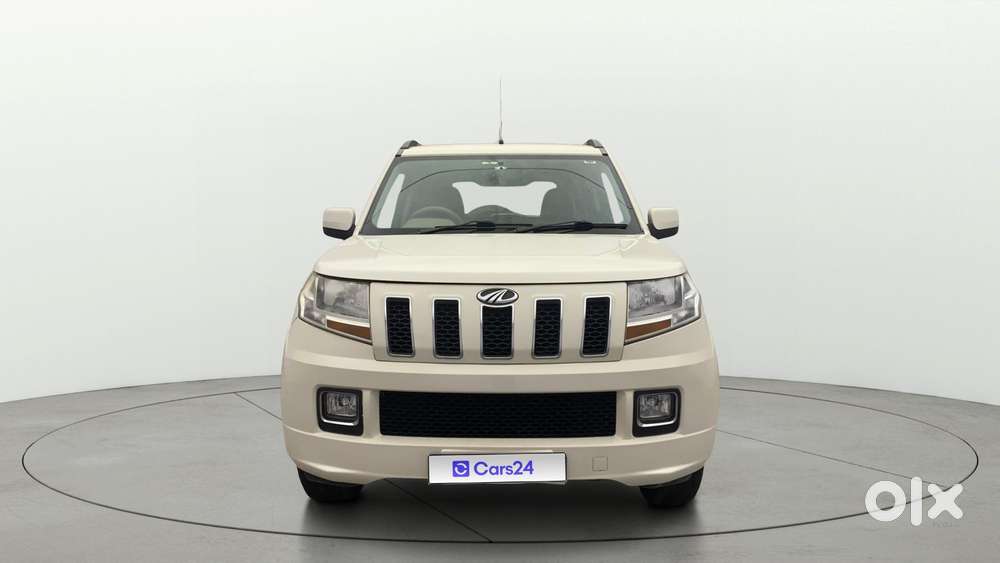 Mahindra Tuv 300 T8 Amt, 2016, Diesel