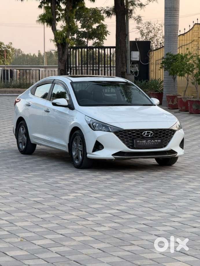 Hyundai Verna 1.5 Sx Petrol Mt, 2022, Petrol