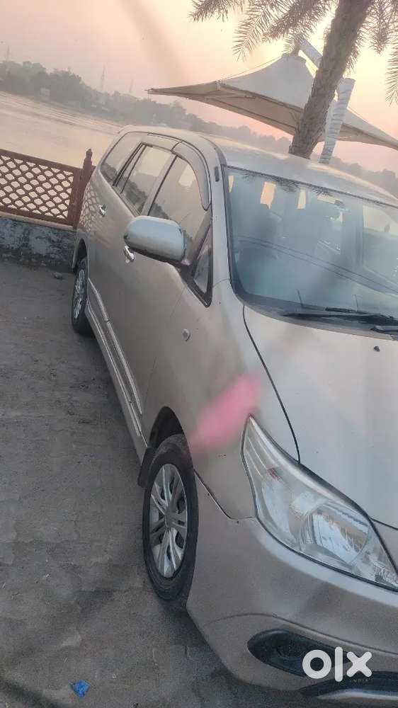 Toyota Innova 2015 Diesel 145000 Km Driven