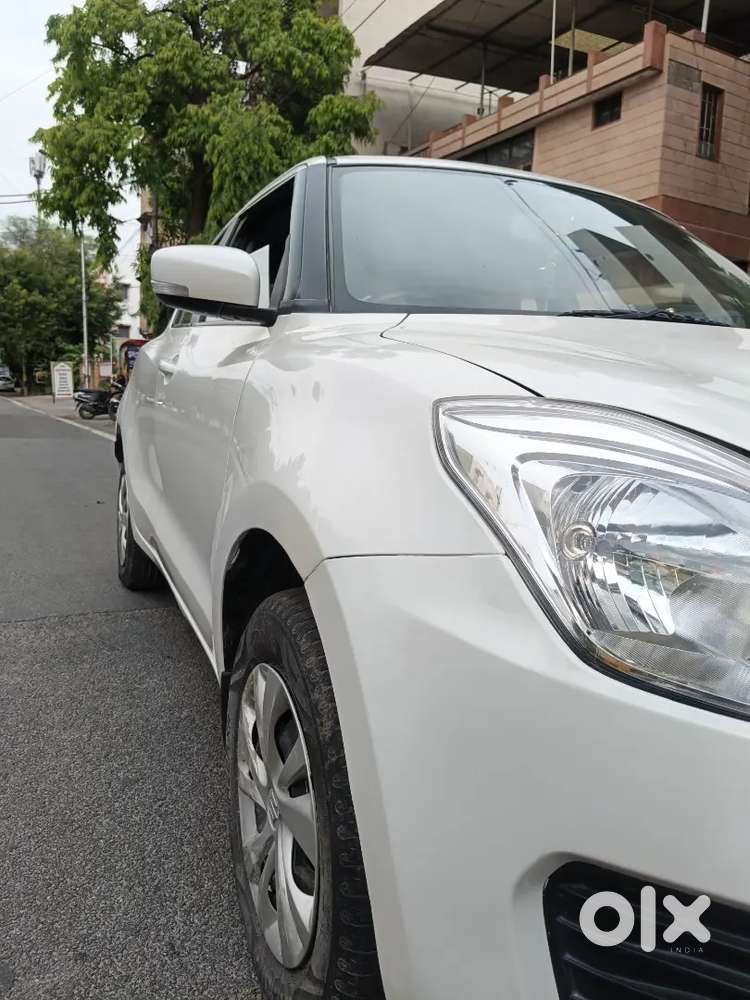 Maruti Suzuki Swift 2023 Cng & Hybrids 60000 Km Driven