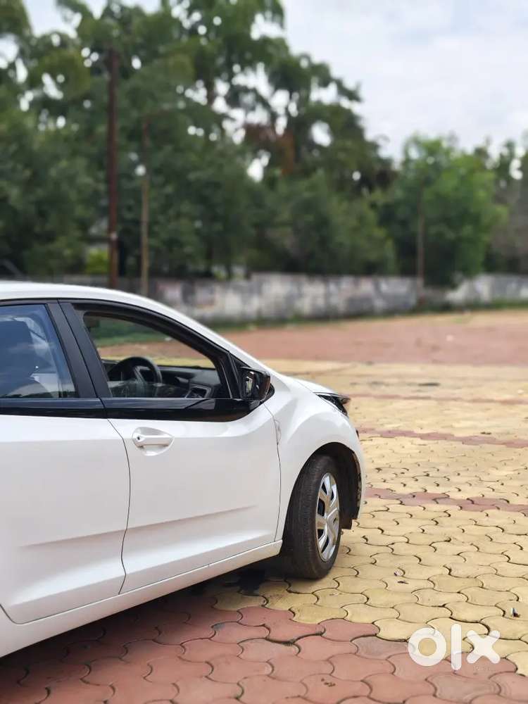 Tata Altroz 1.2 Xm Plus 2022