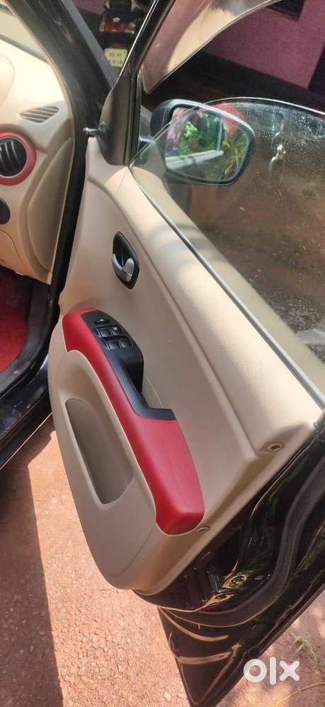 Hyundai I10 2011 Year Petrol Car Kerala Registration