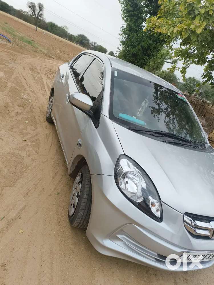 Honda Amaze 2013 Diesel 72000 Km Driven A One Condition