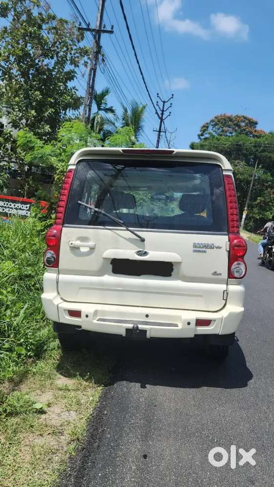 Mahindra Scorpio Vlx 2011