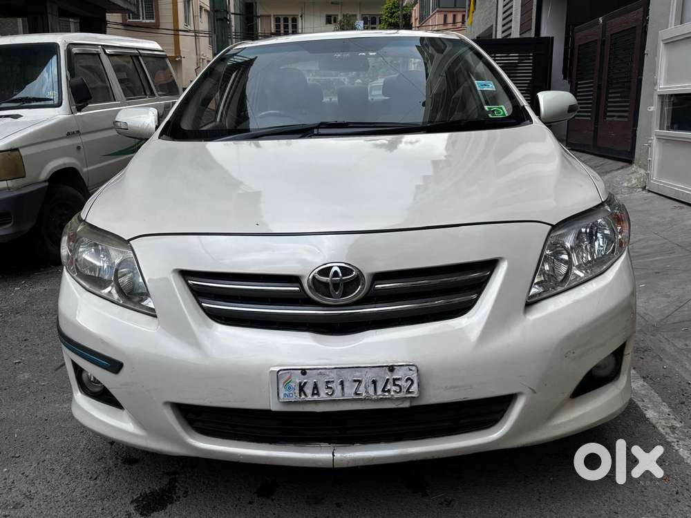 Toyota Corolla Altis 1.8 J, 2009, Petrol