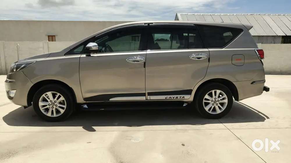 Toyota Innova Crysta 2016