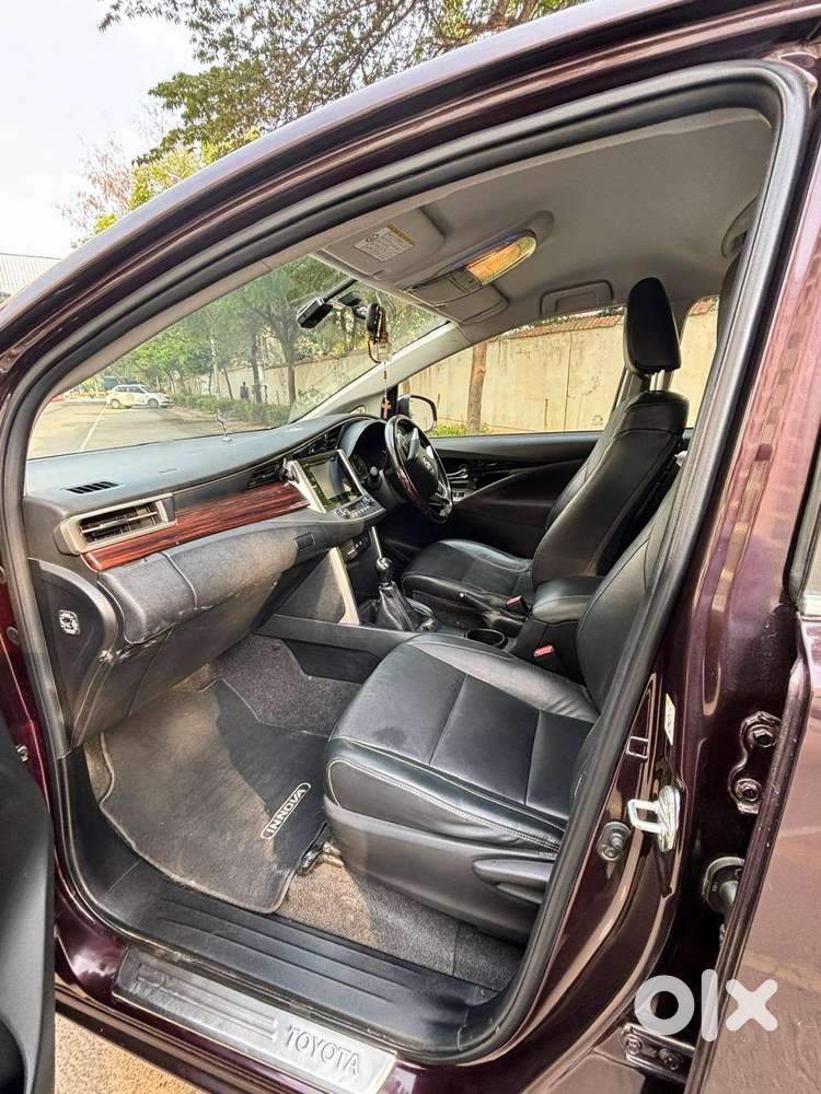 Toyota Innova Crysta 2016 Diesel Well Maintained