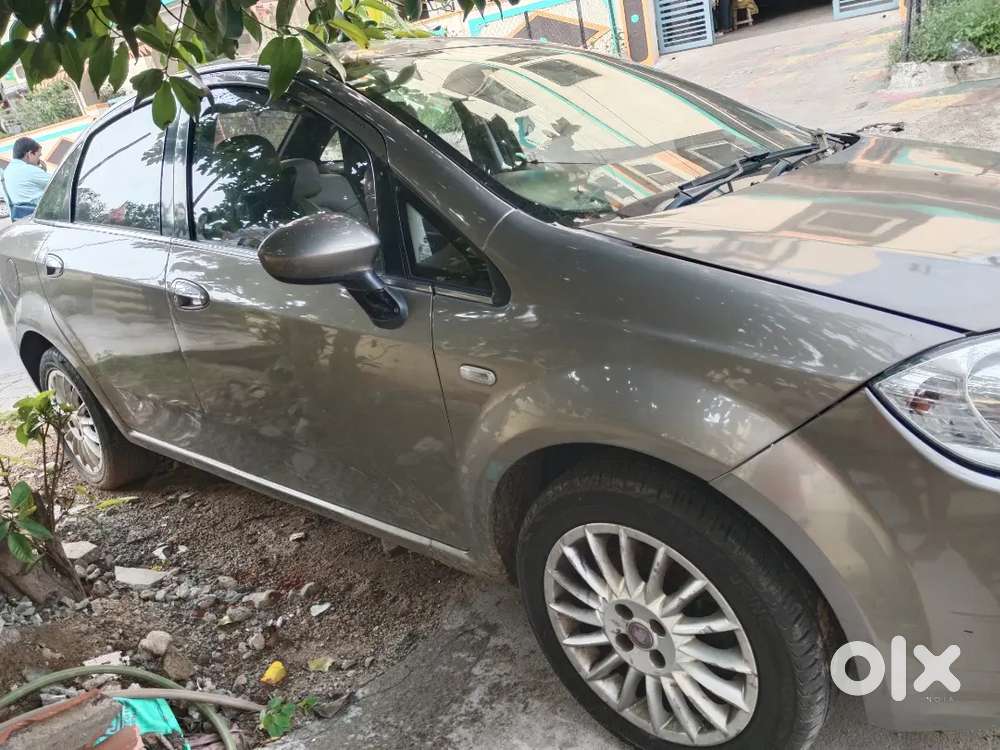 Fiat Linea Emotion 2011