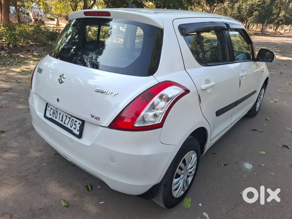 Maruti Suzuki Swift 1.2 Vxi (o), 2014, Petrol