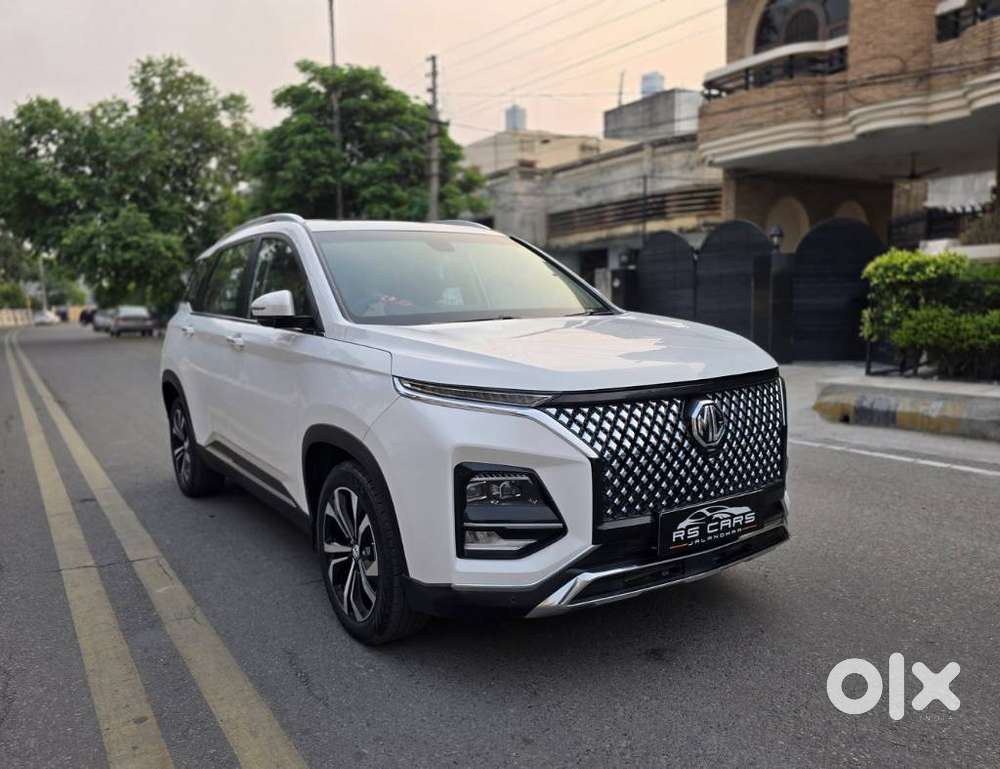 Mg Hector Plus Sharp Pro 1.5 Turbo Petrol Cvt 7 Str, 2023, Petrol