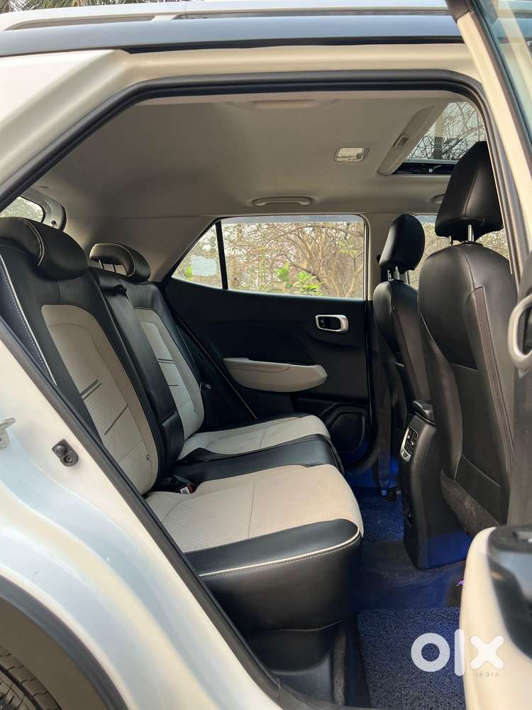 Hyundai Venue Sx (o) Mt 1.5 Diesel, 2022, Diesel