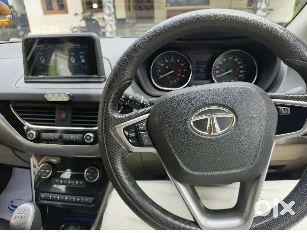 Tata Nexon Xz Plus(top End) 2018 Manual Petrol