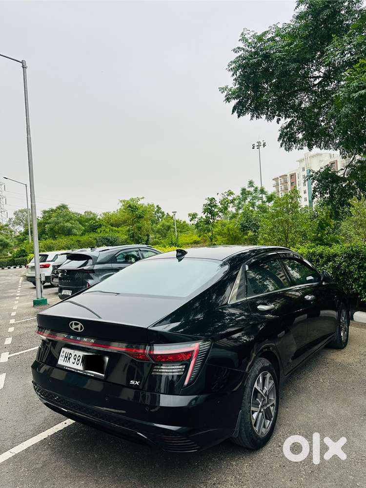Hyundai Verna Auto 2024