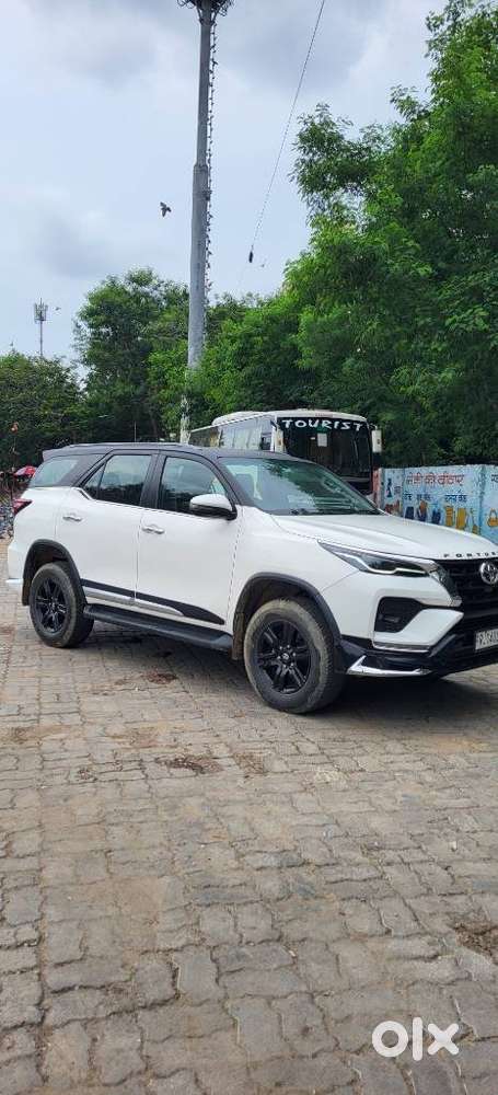 Toyota Fortuner Leader Edition (at), 2025, Diesel