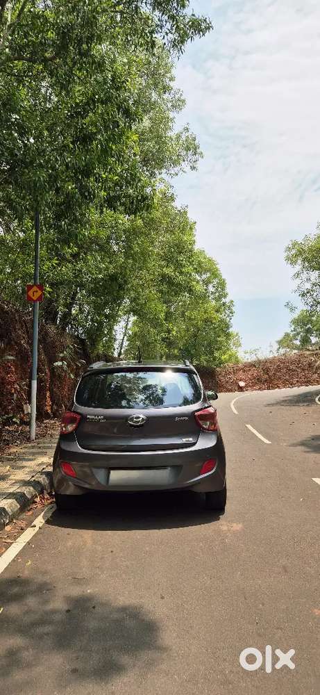 Grand I10 Sportz 2014  Nri Urgent Sale