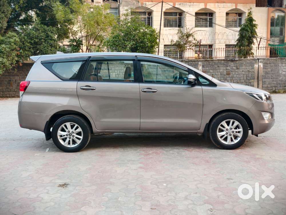 Toyota Innova Crysta