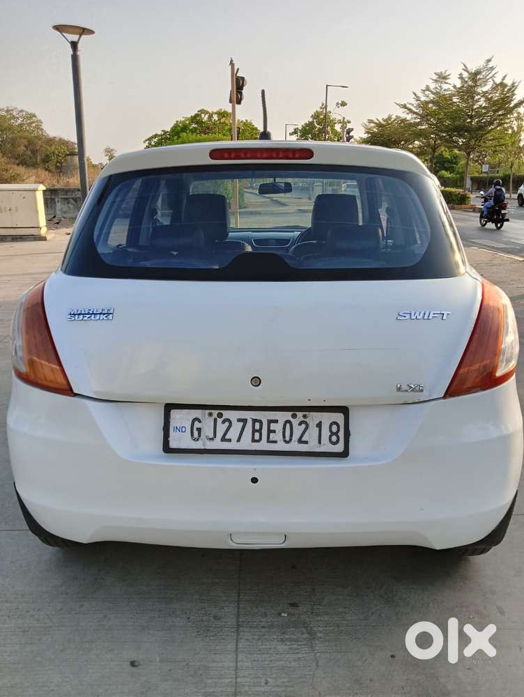 Maruti Suzuki Swift Lxi Optional-o, 2016, Petrol