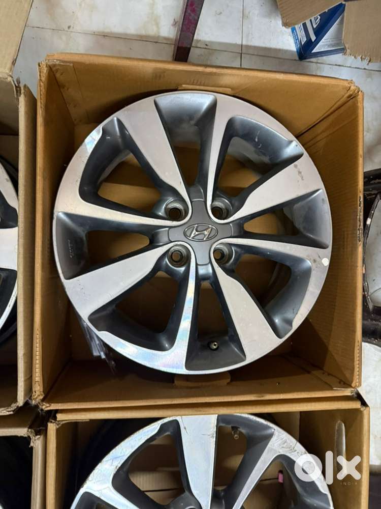 I20 Asta Alloy Wheels 16 Inch