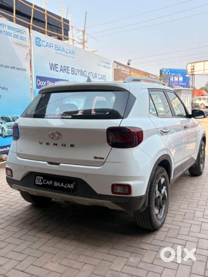 Hyundai Venue Sx+ At, 2021, Petrol