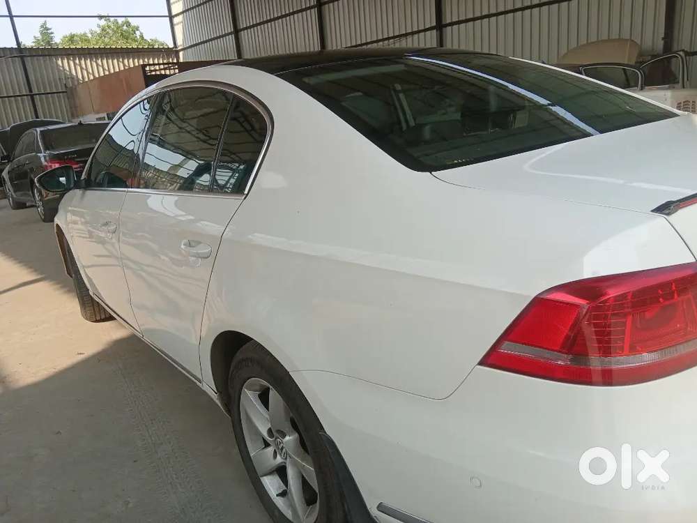 Volkswagen Passat 2012 Diesel 95000 Km Driven