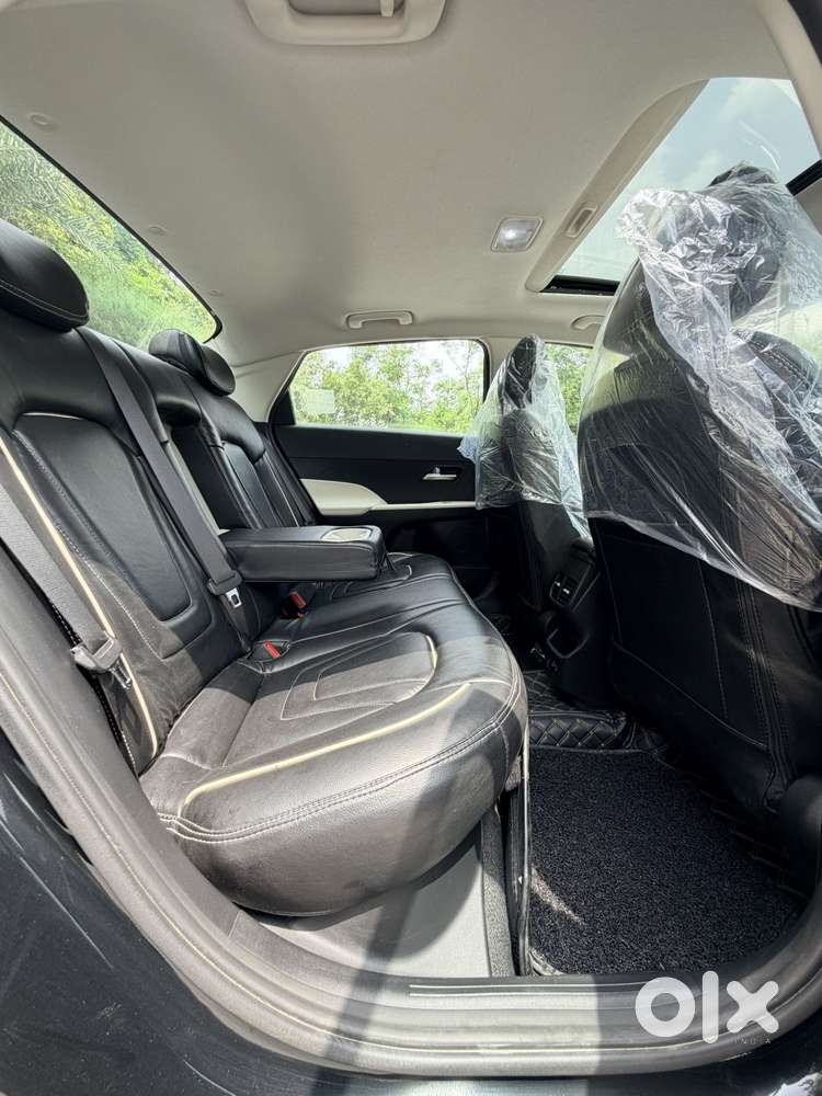 Hyundai Verna Sx 1.5 Petrol Ivt, 2023, Petrol