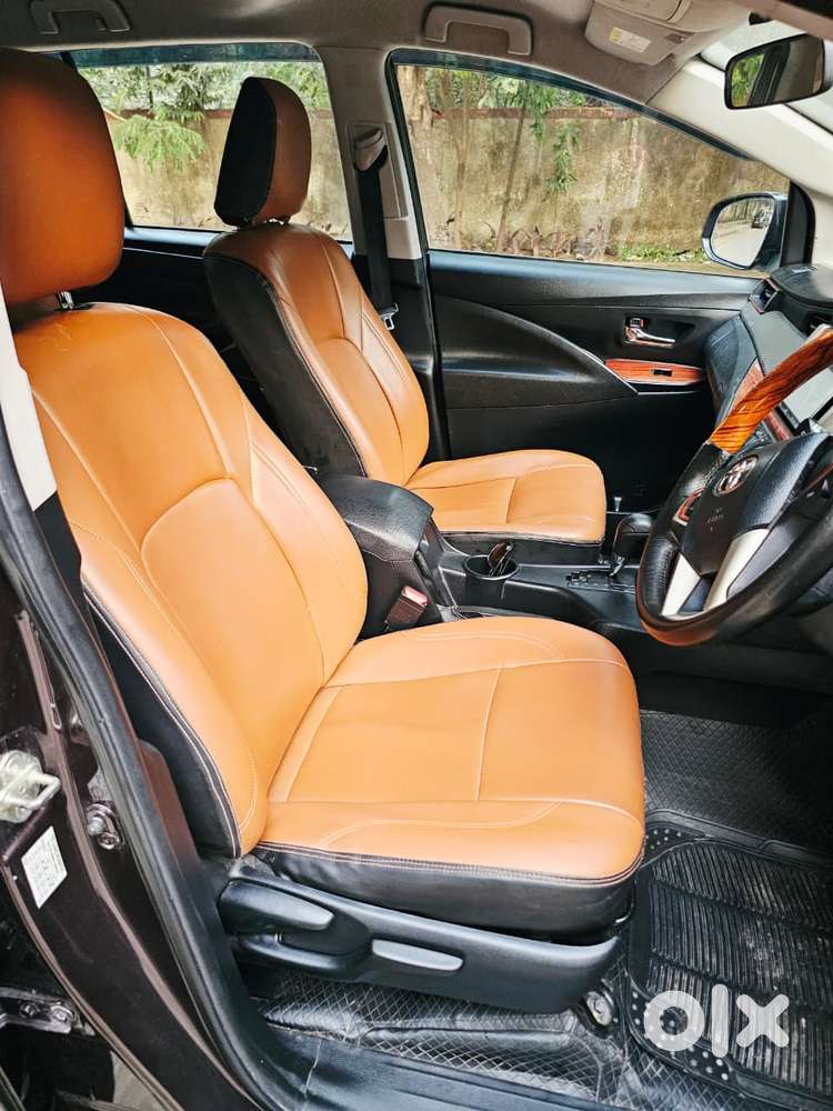 Toyota Innova Crysta