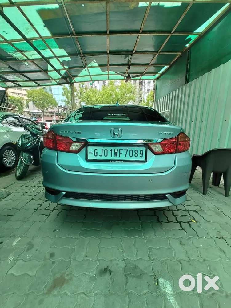 Honda City V Petrol 2022