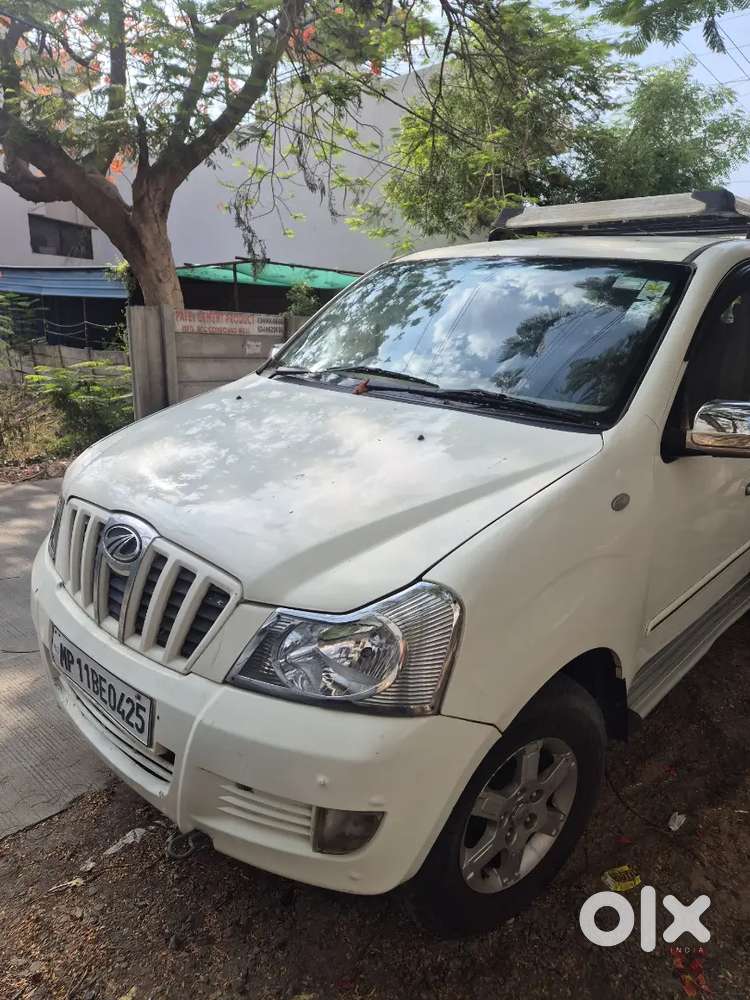 Mahindra Xylo 2013