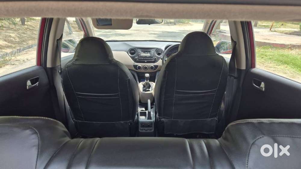 Hyundai Grand I10 Sportz, 2015, Petrol