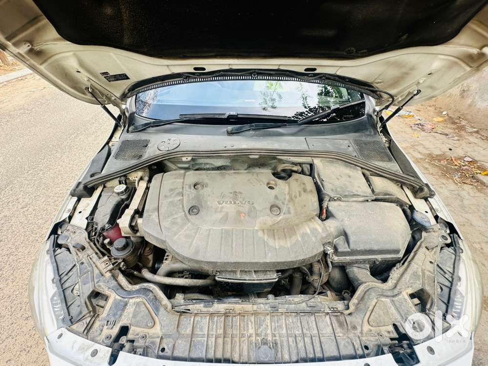 Volvo S60 Cross Country 2017 Diesel Well Maintained