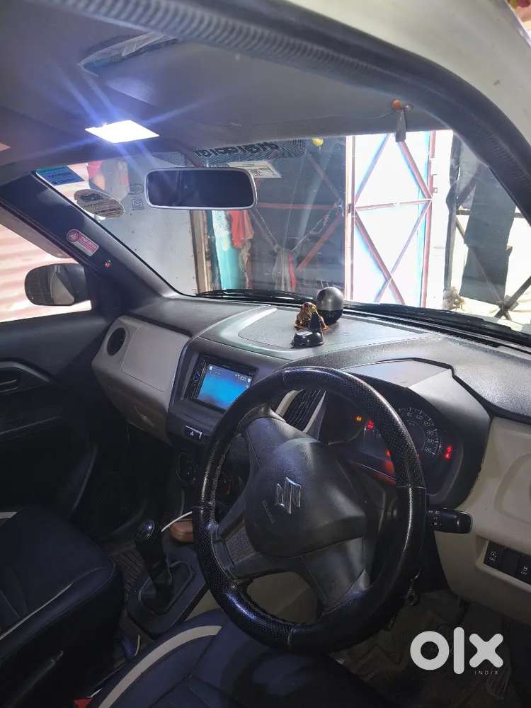 1 Saal Gari Chala H Gaari Government Office Me Chalta Tha