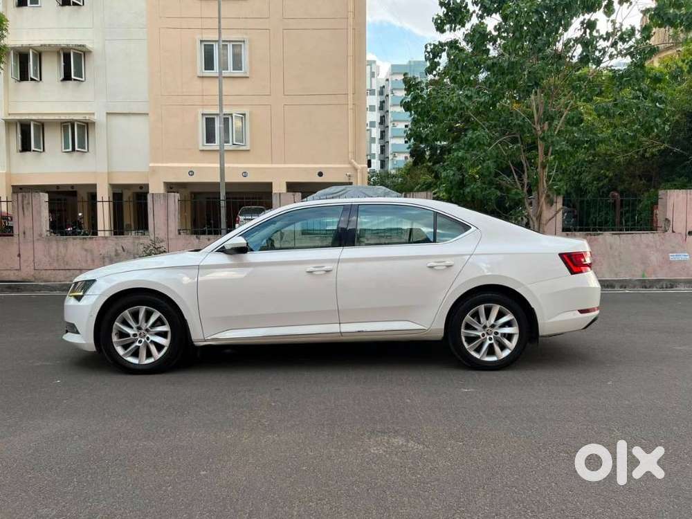 Skoda Superb 2.0 L&k Tsi At, 2018, Petrol