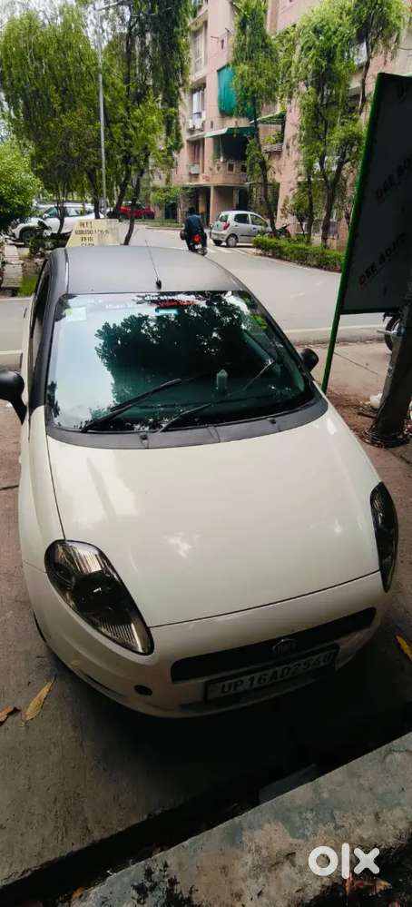 2031 Tak Valid Hai Up-16 Number Car